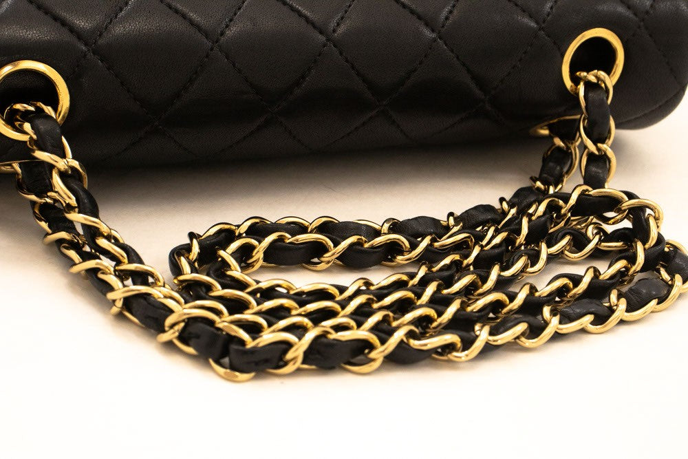 Chanel Classic Flap Lambskin Black Leather Crossbody Bag Bag (Pre-Owned)