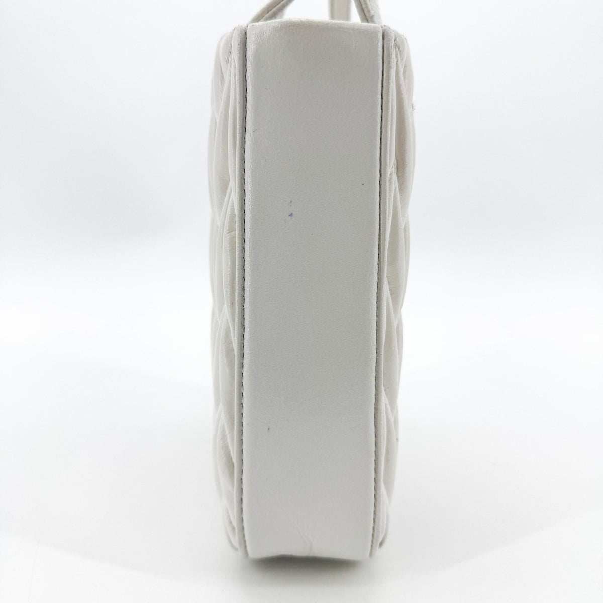 Miu Miu Matelassé Nappa Leather Top Handle Bag Leather White Leather Clutche & Pouche Bag (Pre-Owned)