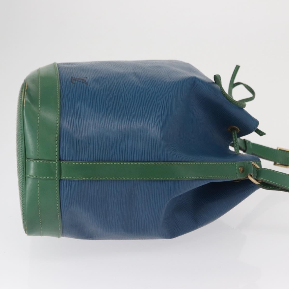 Louis Vuitton Bicolor Noe Epi Leather Blue Leather Shoulder Bag Bag (Pre-Owned)