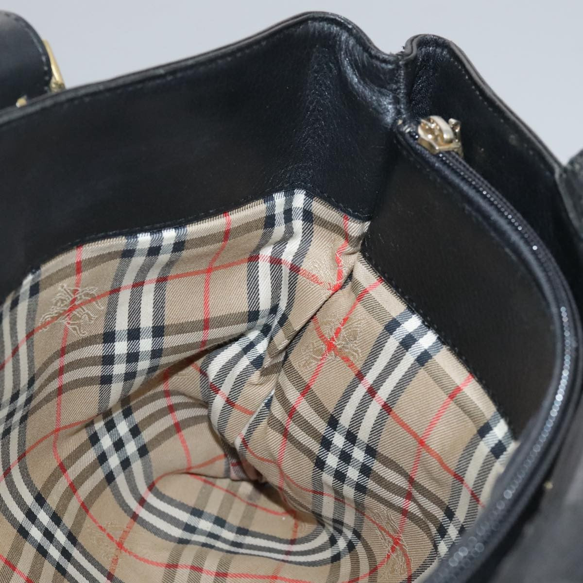 Burberry Handbag Leather Black Leather Handbag (Pre-Owned)