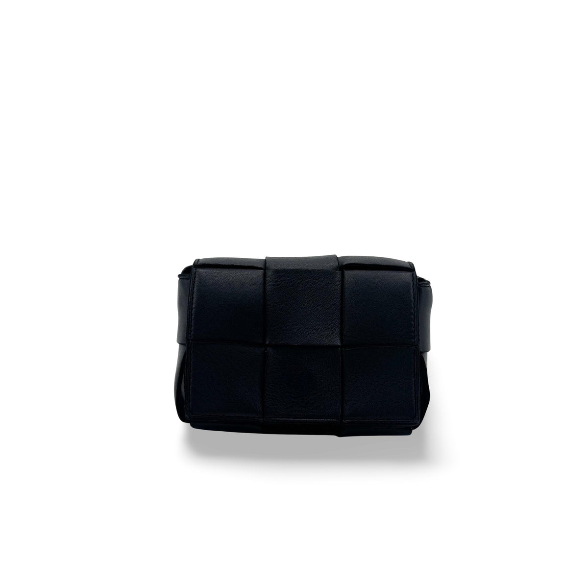 Bottega Veneta Candy Cassette Maxi Intrecciato Leather Black Leather Crossbody Bag Bag (Pre-Owned)