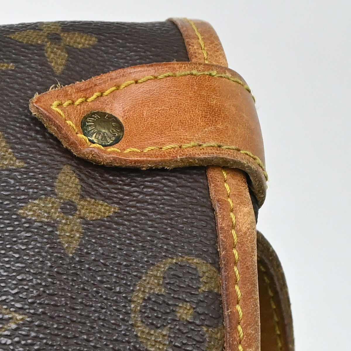 Louis Vuitton Saumur Monogram Canvas Brown Canvas Shoulder Bag Bag (Pre-Owned)
