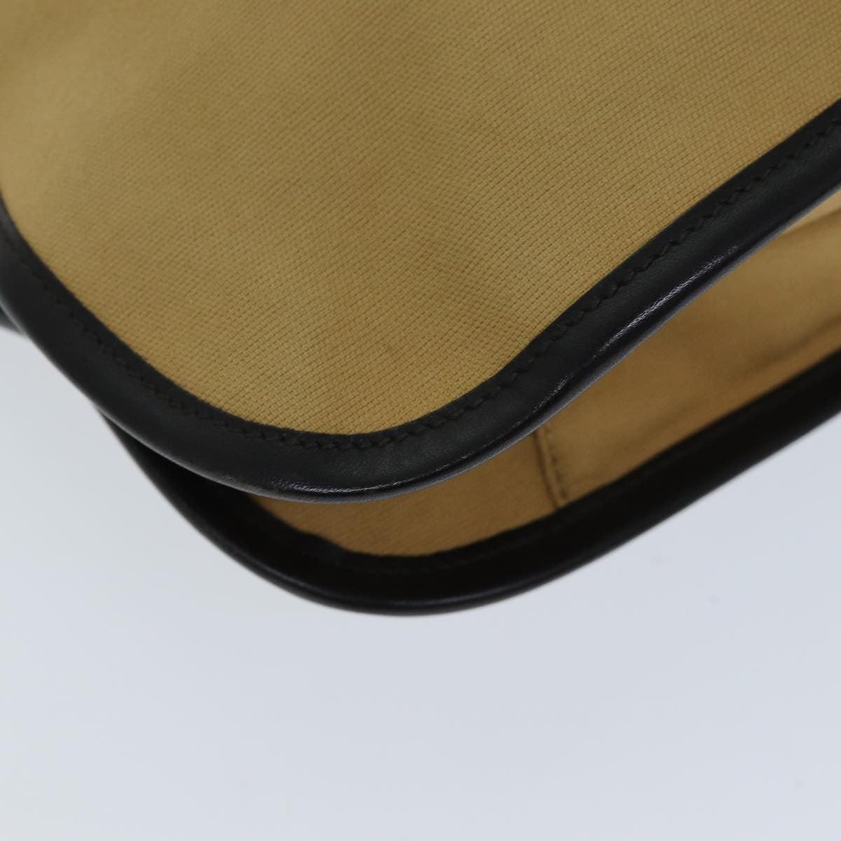Gucci Vintage Canvas Beige Canvas Shoulder Bag Bag (Pre-Owned)