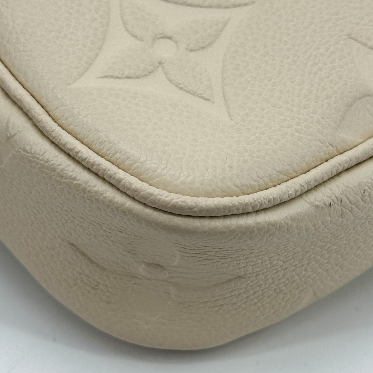 Louis Vuitton Ivy Wallet On Chain Monogram Empreinte Giant Beige Leather Crossbody Bag Bag (Pre-Owned)