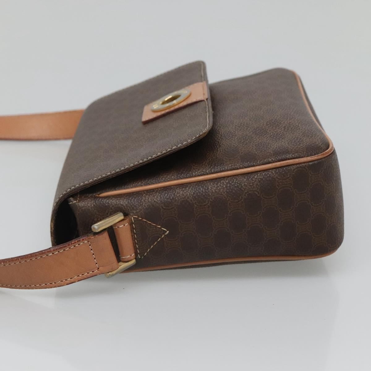 Celine Vintage Macadam Circle Logo Canvas And Leather Brown Canvas Shoulder Bag Bag (Pre-Owned)