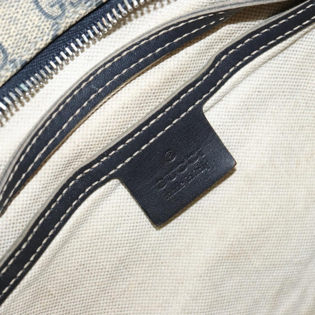 Gucci Zip Top Messenger Gg Coated Canvas Navy Pvc Shoulder Bag Bag (Pre-Owned)