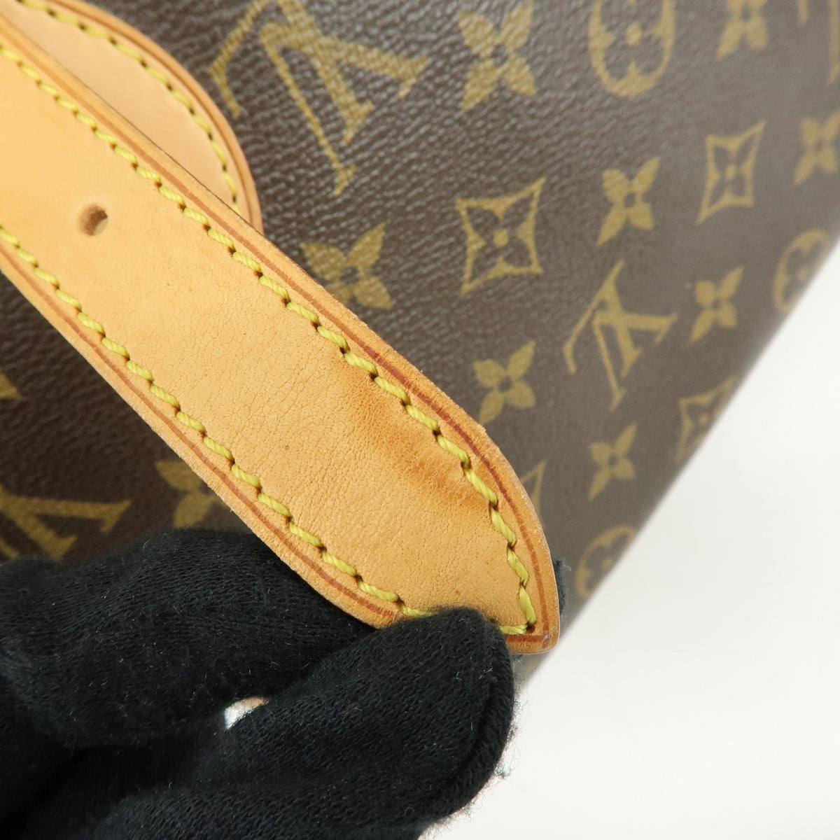 Louis Vuitton Popincourt Monogram Canvas Brown Canvas Shoulder Bag Bag (Pre-Owned)