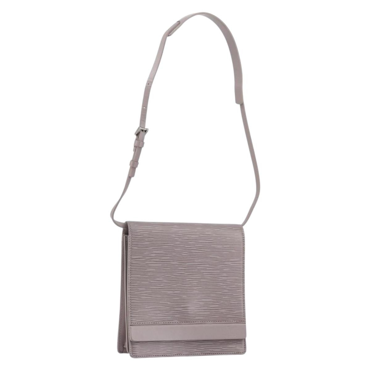 Louis Vuitton Biarritz Epi Leather Purple Leather Clutche & Pouche Bag (Pre-Owned)