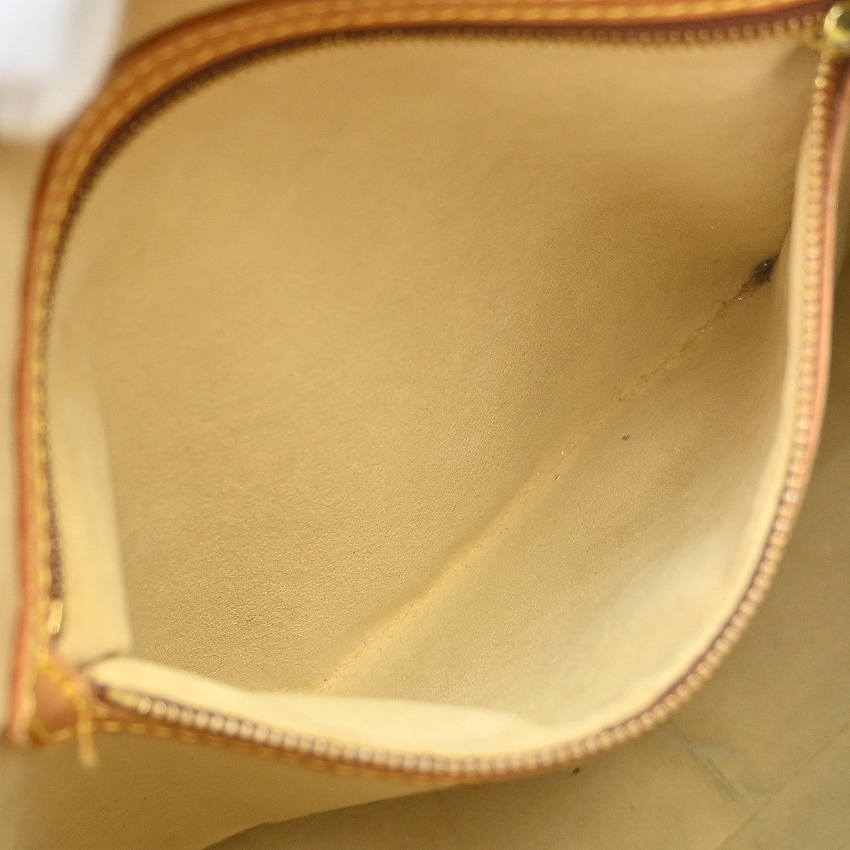 Louis Vuitton Monogram Looping Monogram Canvas Brown Canvas Shoulder Bag Bag (Pre-Owned)