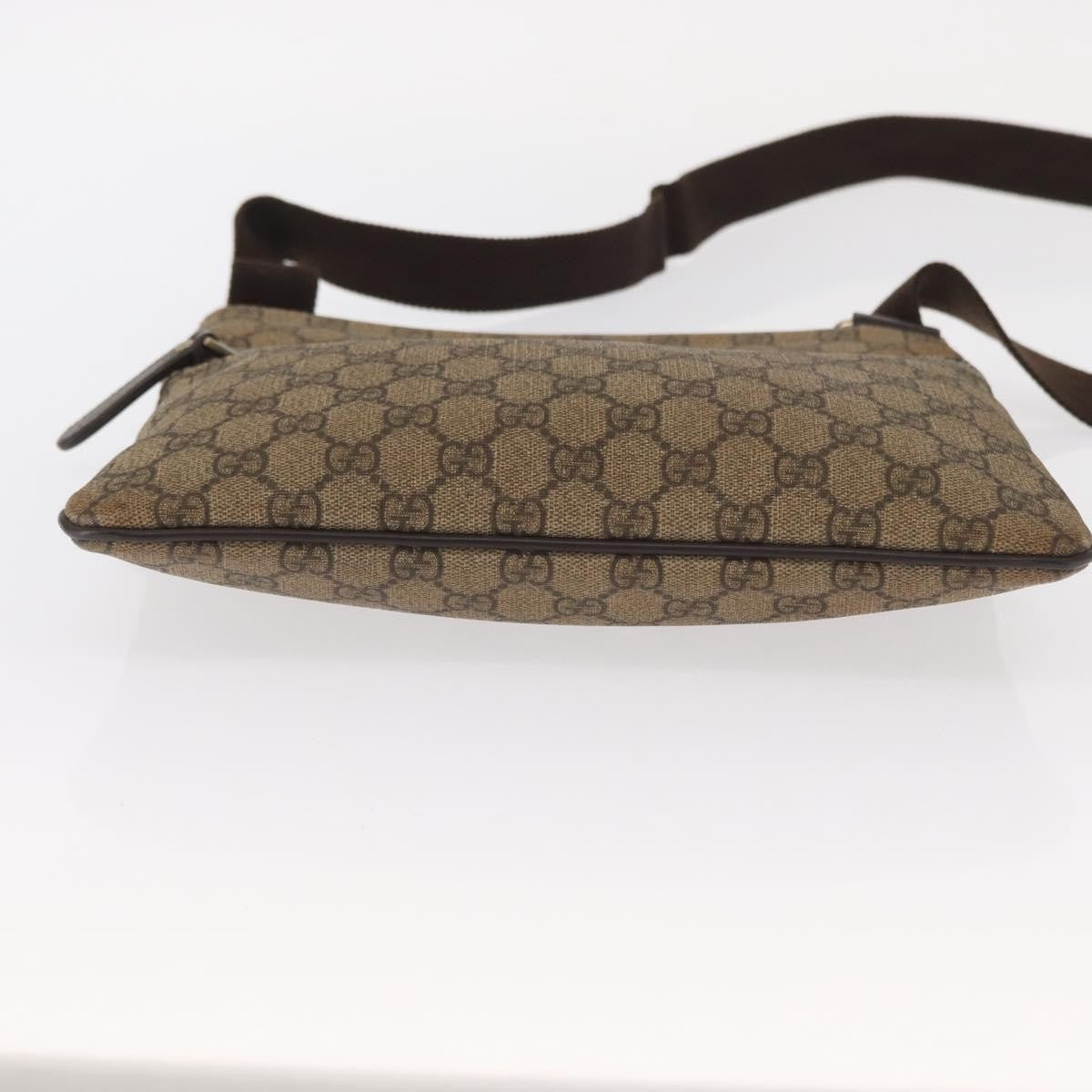 Gucci Flat Messenger Gg Coated Canvas Beige Pvc Shoulder Bag Bag (Pre-Owned)