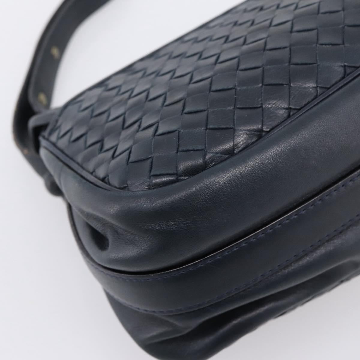 Bottega Veneta Shoulder Leather Black Leather Shoulder Bag Bag (Pre-Owned)