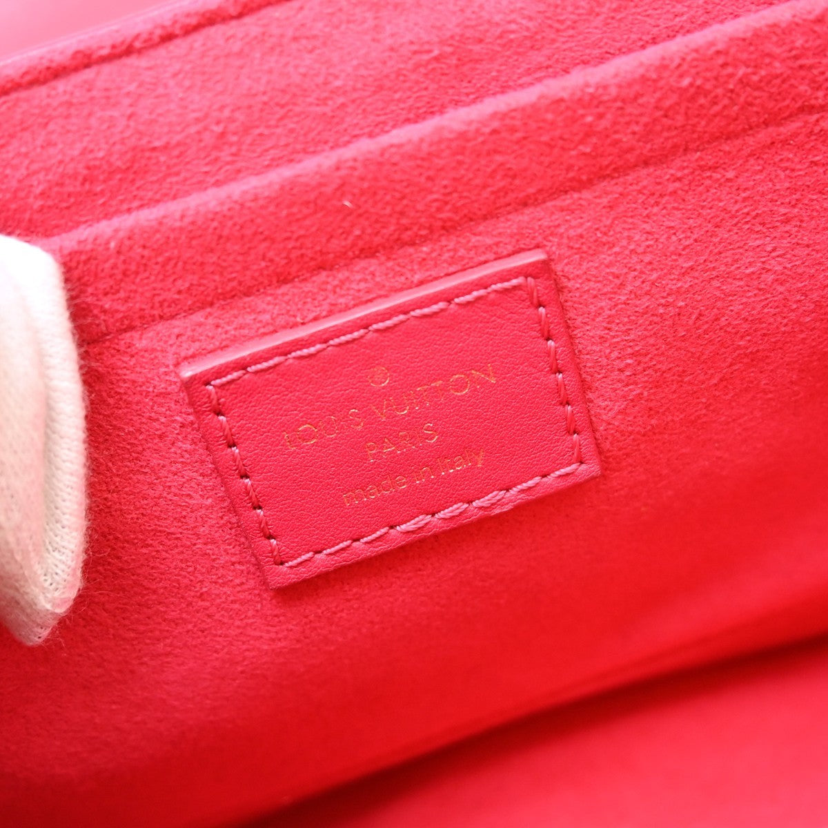 Louis Vuitton New Wave Quilted Leather Pink Leather Handbag (Pre-Owned)