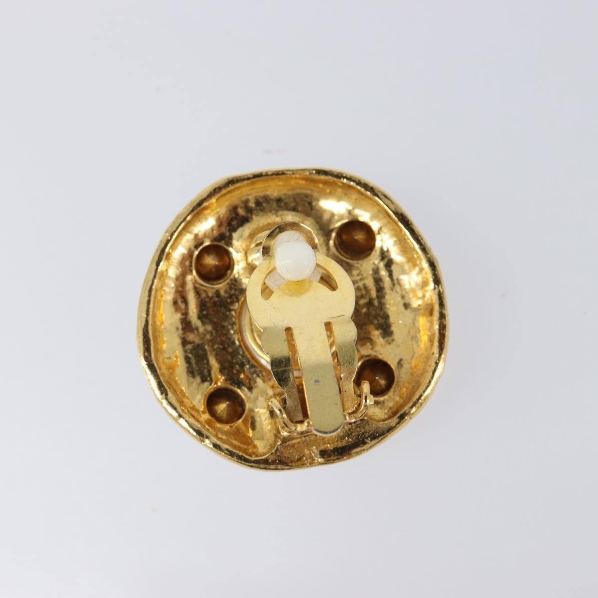 Chanel Vintage Round Clip-On Metal With Faux Pearl Gold Metal Earrings Jewelry (Pre-Owned)