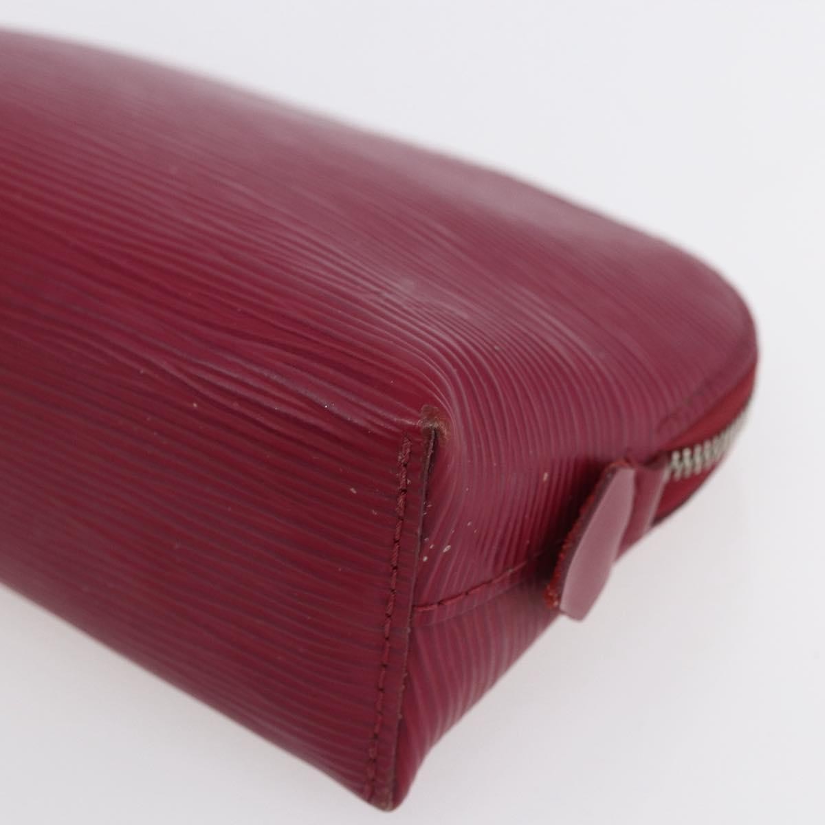 Louis Vuitton Cosmetic Epi Leather Burgundy Leather Clutche & Pouche Bag (Pre-Owned)
