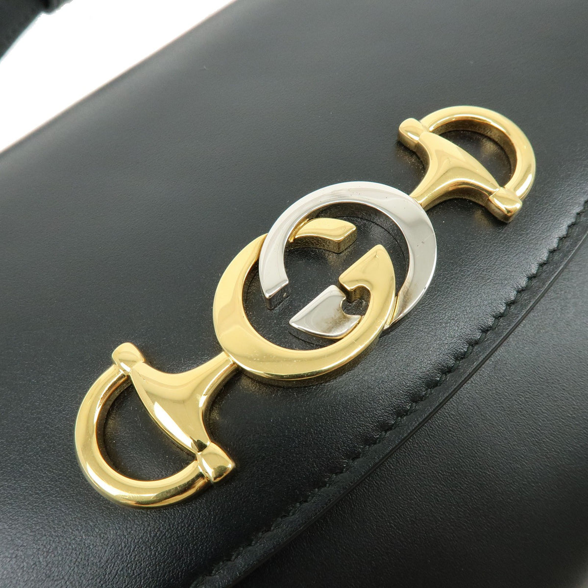 Gucci Zumi Leather Black Leather Shoulder Bag Bag (Pre-Owned)