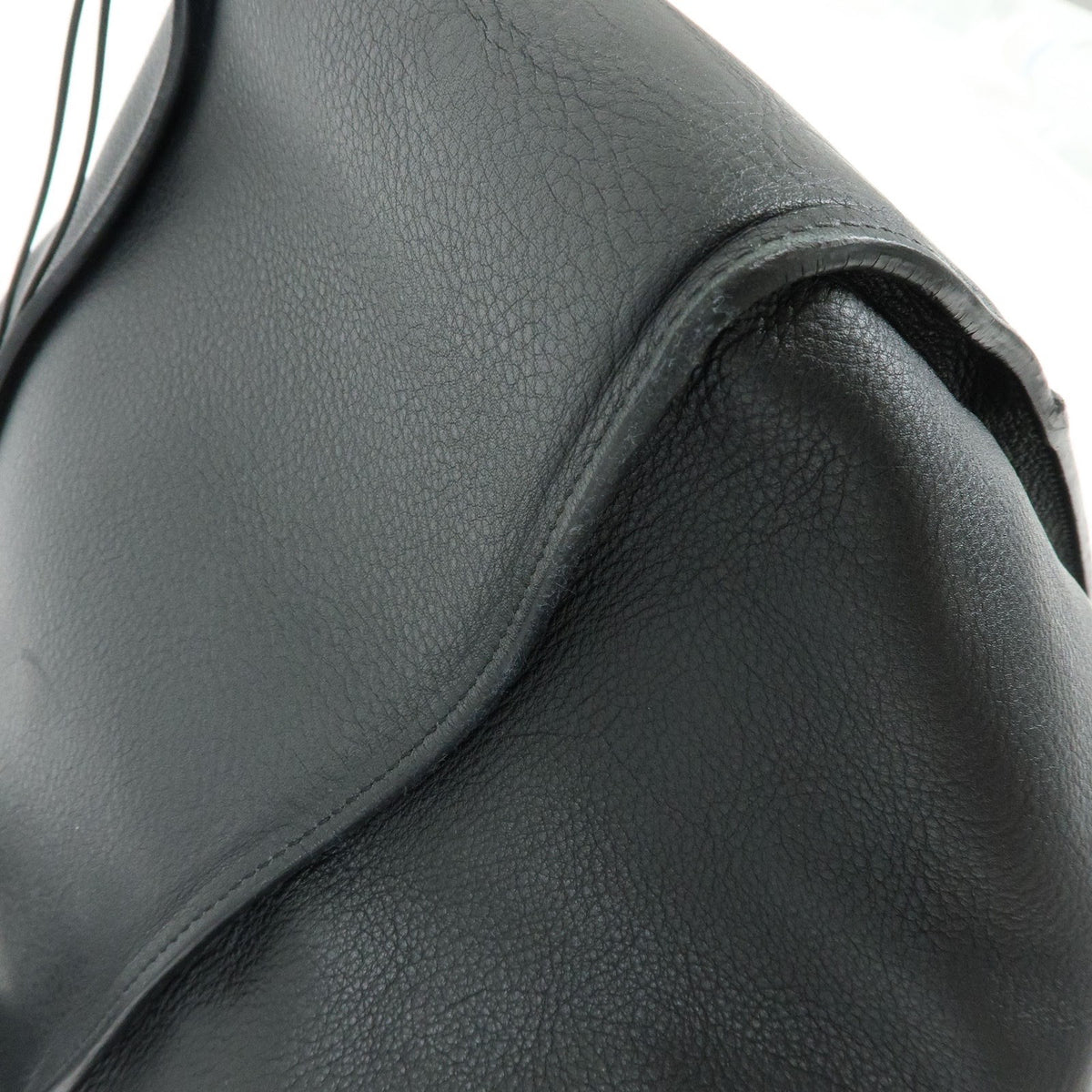 Loewe Hammock Leather Black Leather Handbag (Pre-Owned)