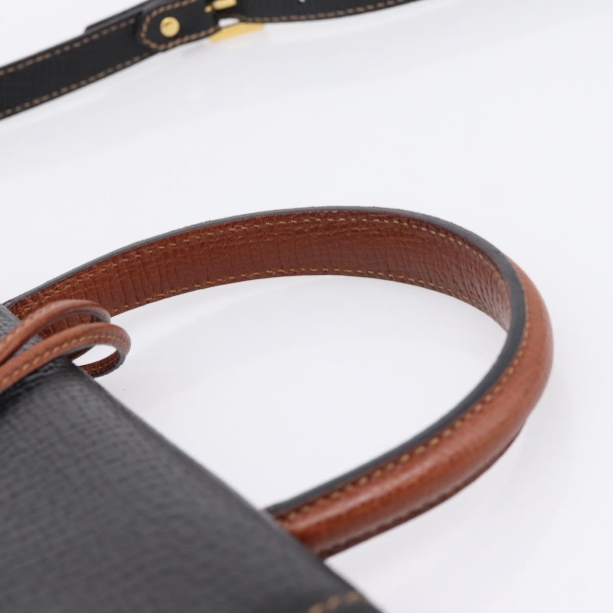 Loewe Barcelona Leather Black Leather Shoulder Bag Bag (Pre-Owned)