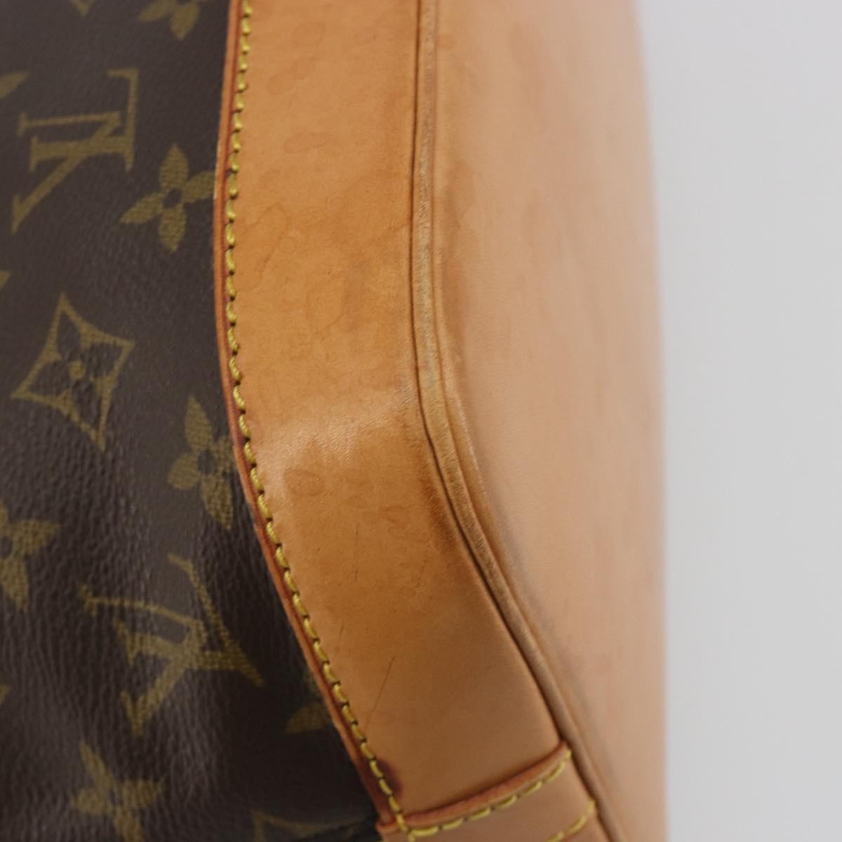 Louis Vuitton Alma Monogram Brown Canvas Handbag (Pre-Owned)