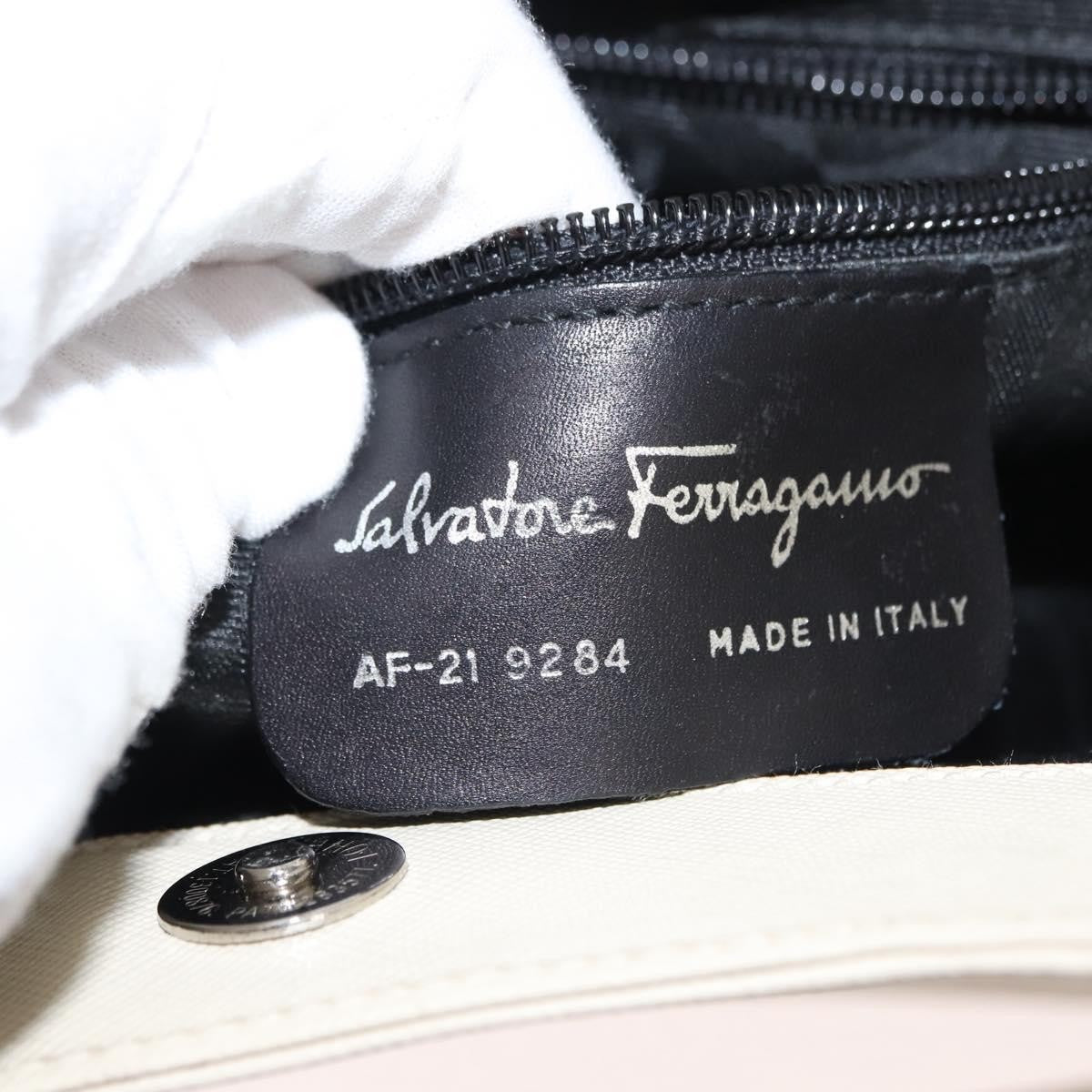 Salvatore Ferragamo Shoulder Leather Ecru Leather Shoulder Bag Bag (Pre-Owned)