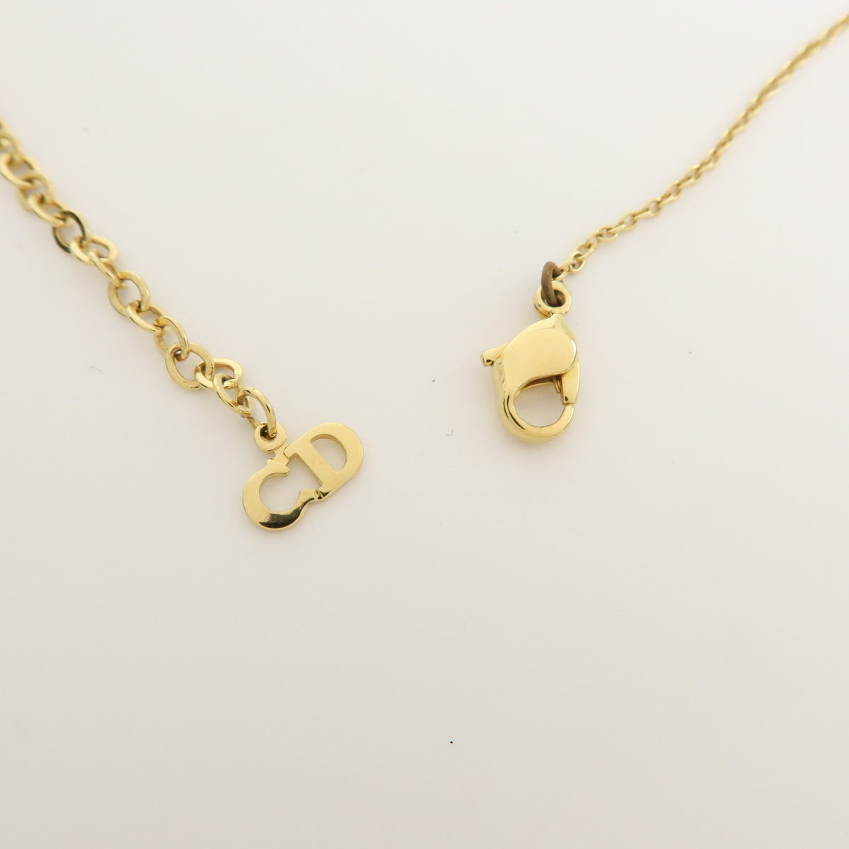 Christian Dior Cd Heart Metal Gold Metal Necklace Jewelry (Pre-Owned)