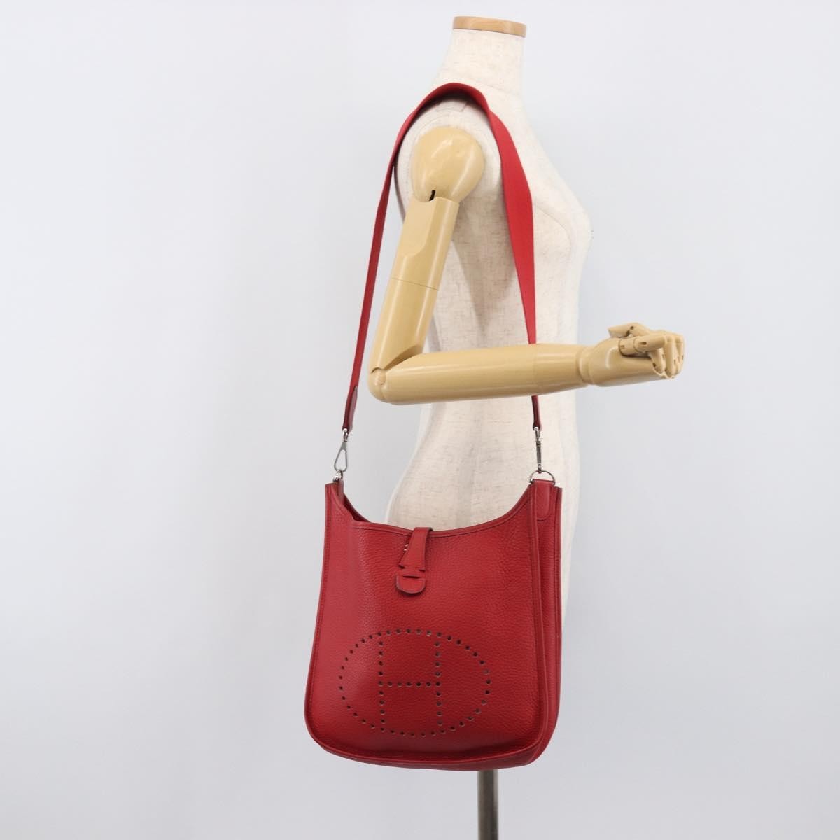 Hermes Evelyne Bag Gen Iii Clemence Red Leather Shoulder Bag Bag (Pre-Owned)