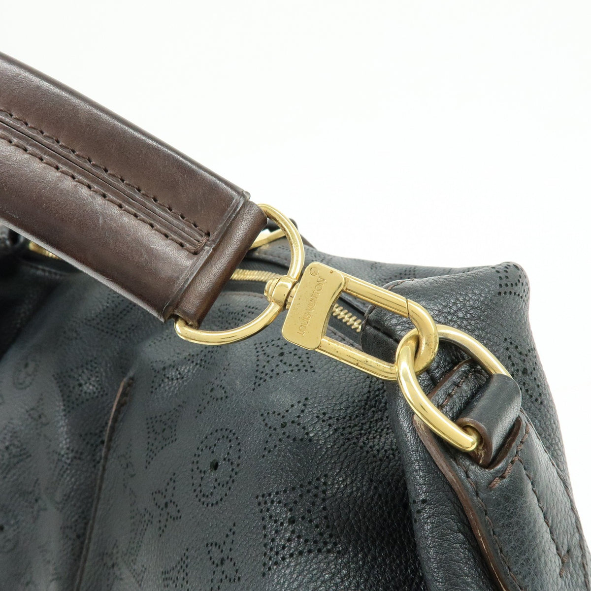 Louis Vuitton Selene Mahina Leather Black Leather Handbag (Pre-Owned)