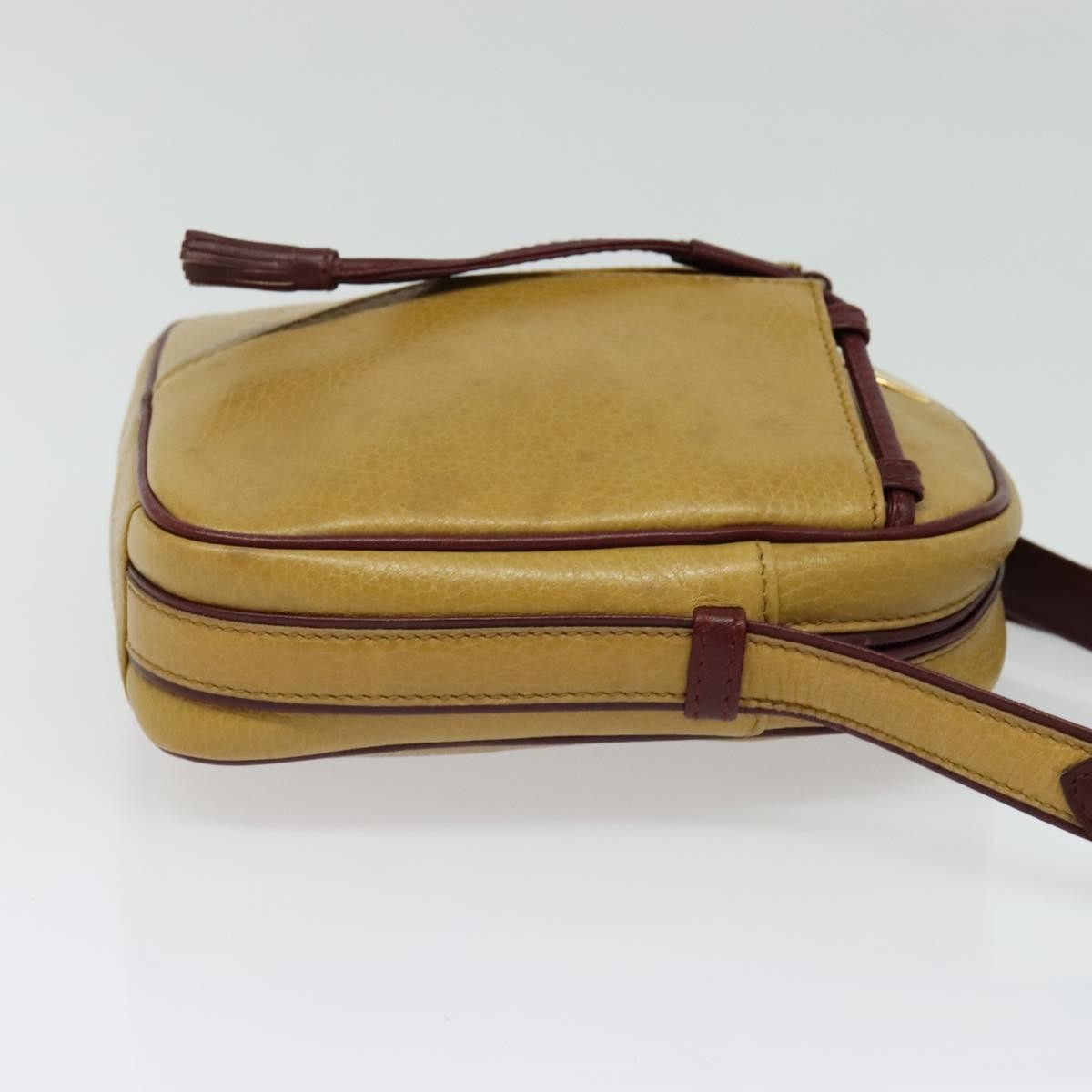 Cartier Tasseled Must De Cartier Leather Beige Leather Shoulder Bag Bag (Pre-Owned)