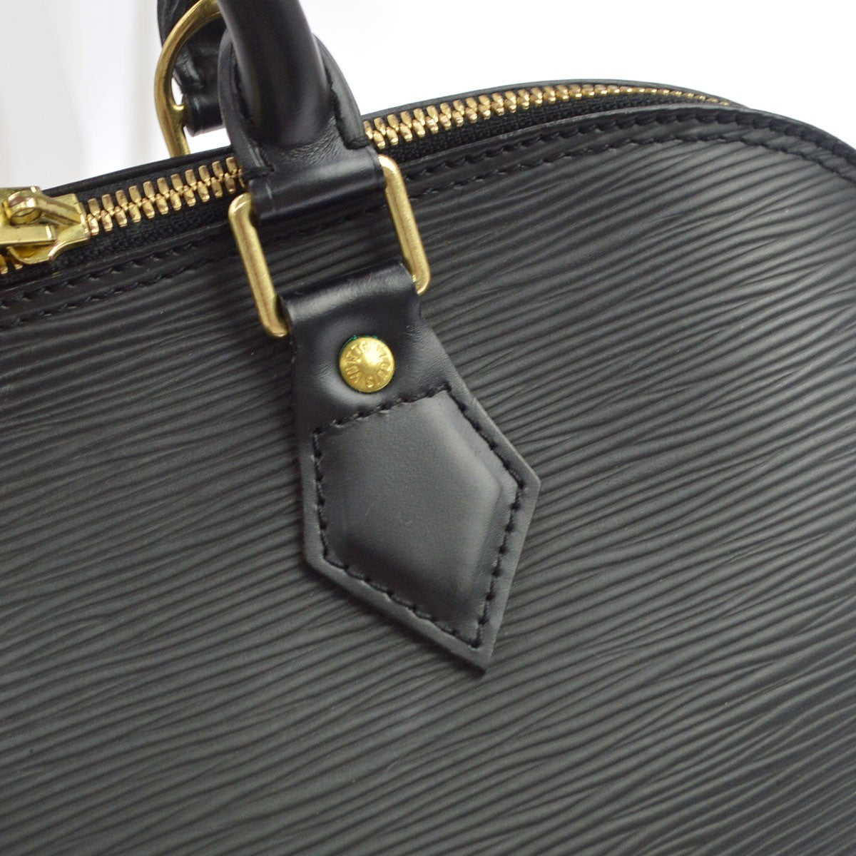 Louis Vuitton Alma Epi Leather Black Leather Handbag (Pre-Owned)