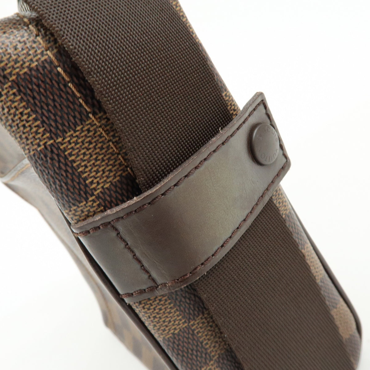 Louis Vuitton Olav Damier Brown Canvas Handbag (Pre-Owned)
