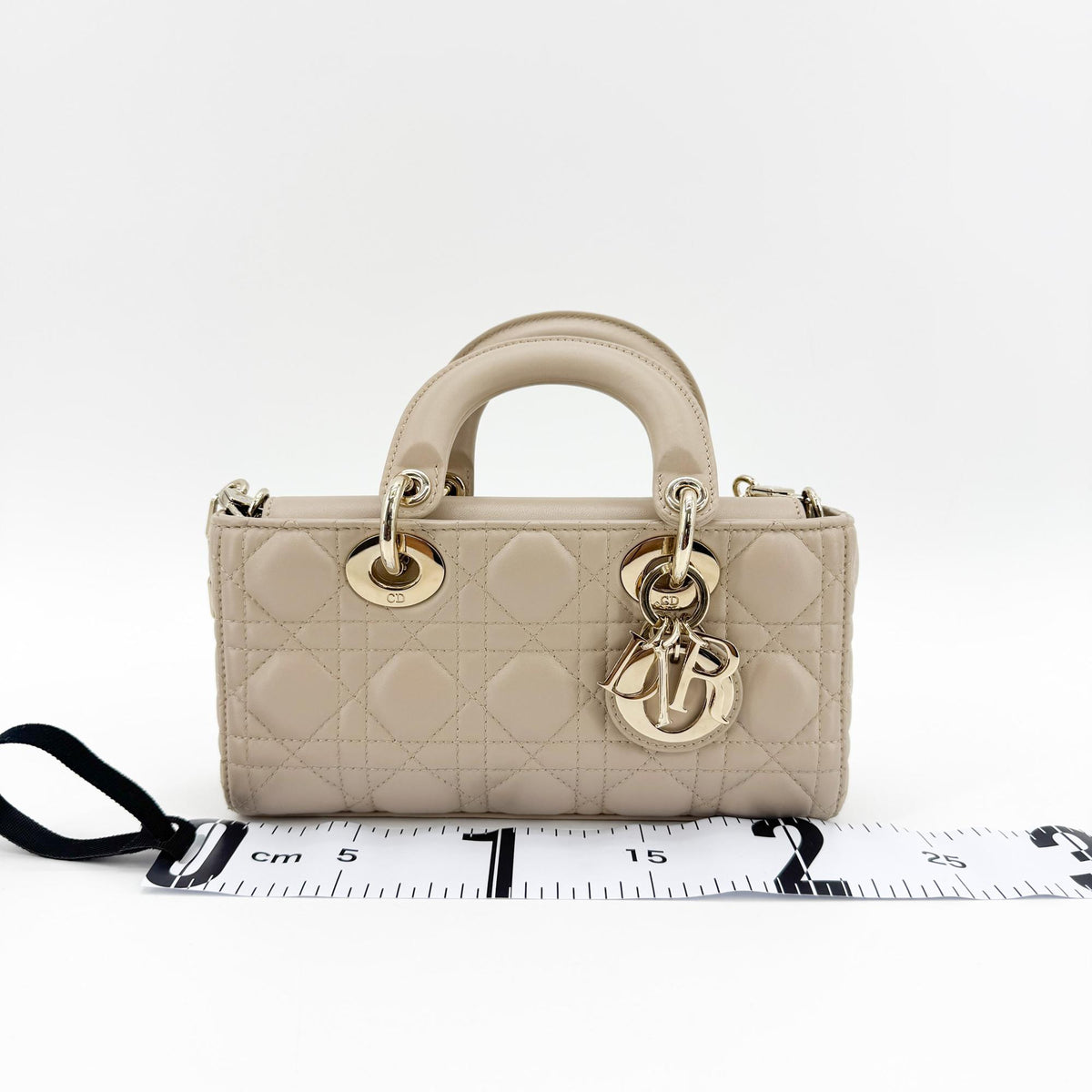 Christian Dior Lady D-Joy Cannage Quilt Lambskin Beige Leather Handbag (Pre-Owned)
