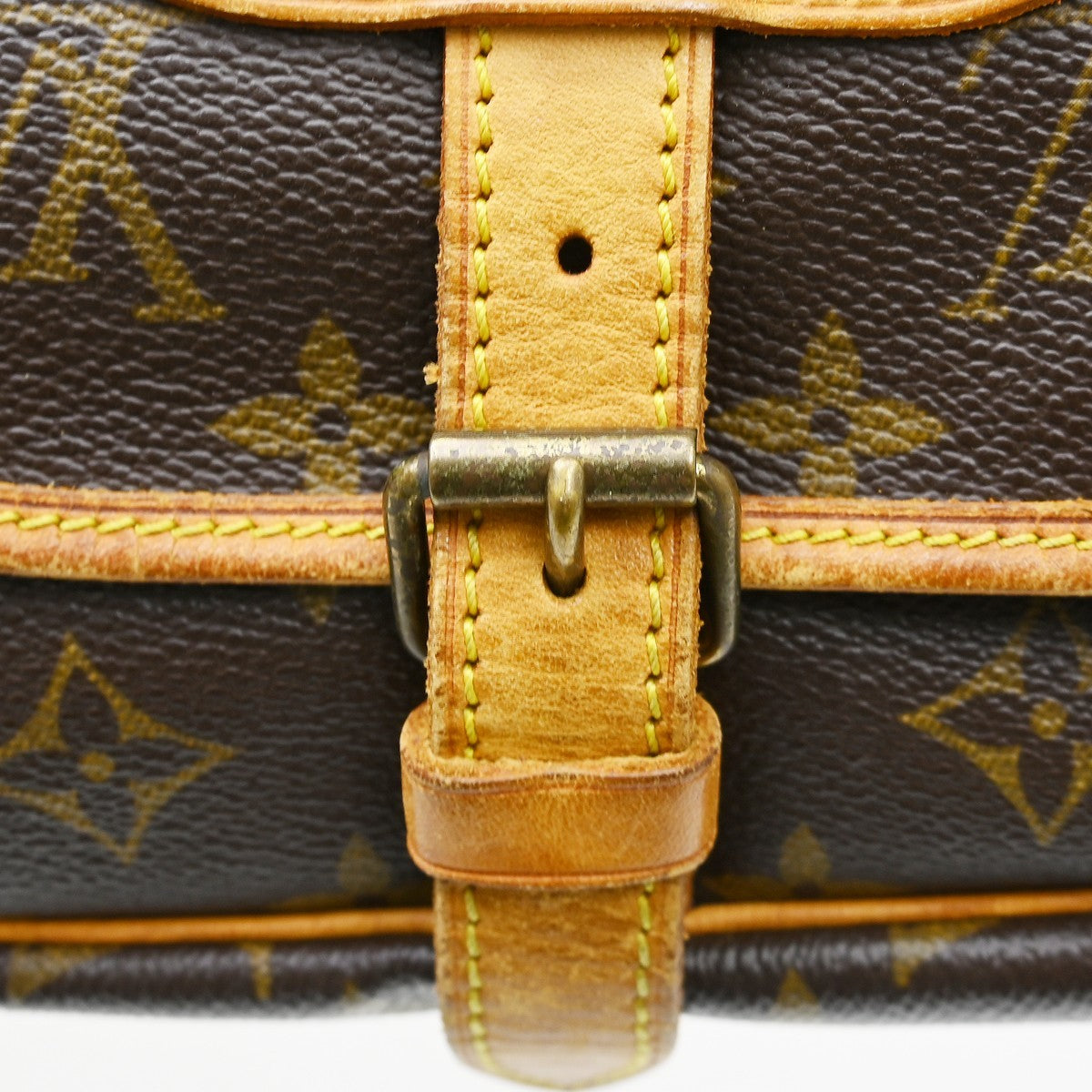 Louis Vuitton Saumur Monogram Brown Canvas Shoulder Bag Bag (Pre-Owned)