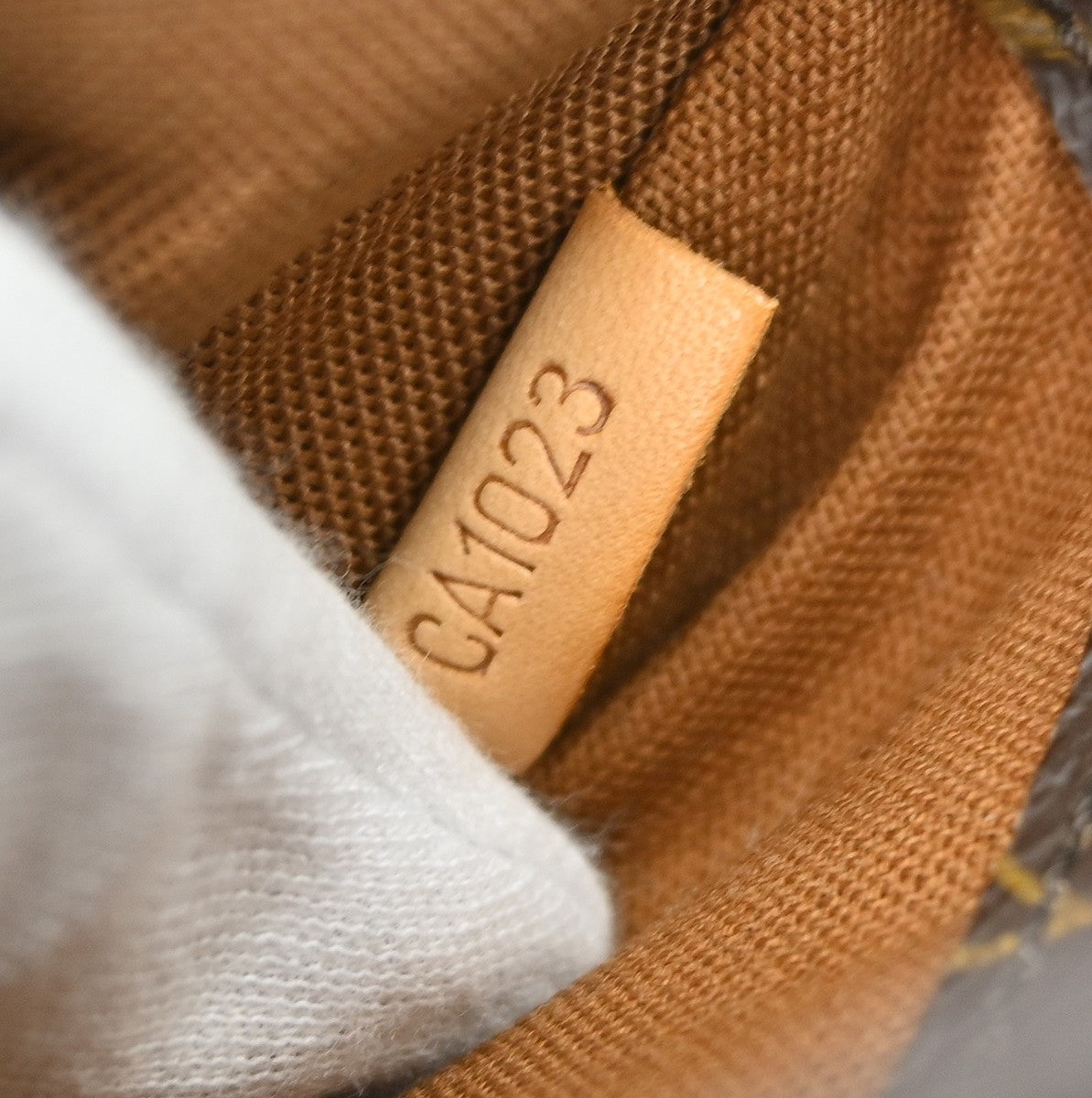 Louis Vuitton Pochette Gange Monogram Canvas Brown Canvas Clutche & Pouche Bag (Pre-Owned)