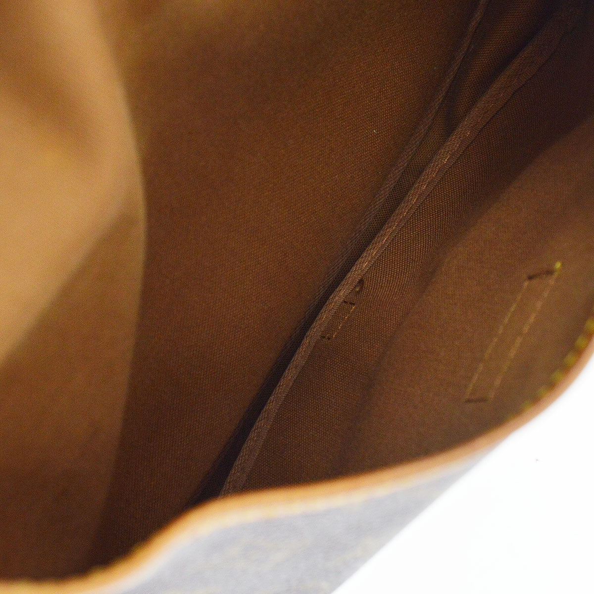 Louis Vuitton Saumur Monogram Canvas Brown Canvas Shoulder Bag Bag (Pre-Owned)