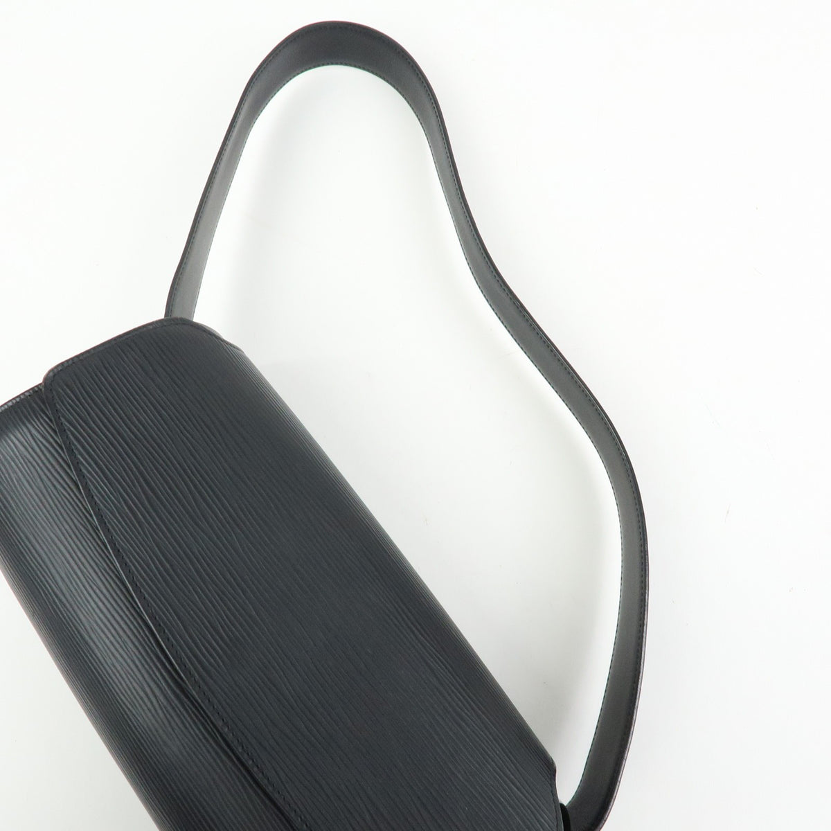 Louis Vuitton Nocturne Epi Leather Black Leather Shoulder Bag Bag (Pre-Owned)