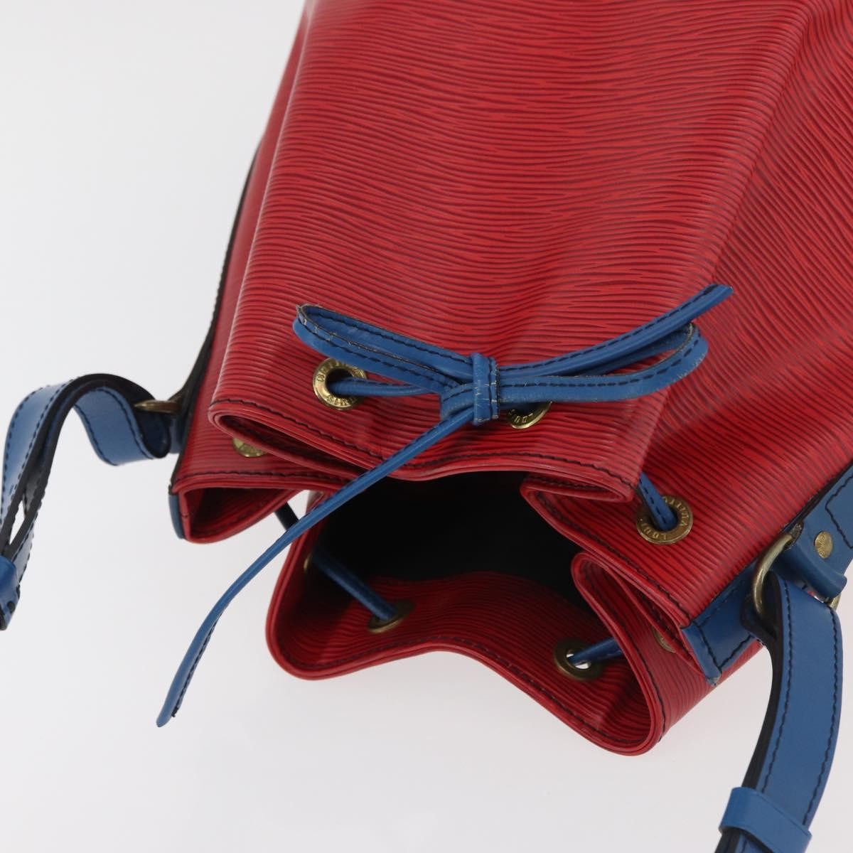 Louis Vuitton Bicolor Noe Epi Leather Red Leather Shoulder Bag Bag (Pre-Owned)