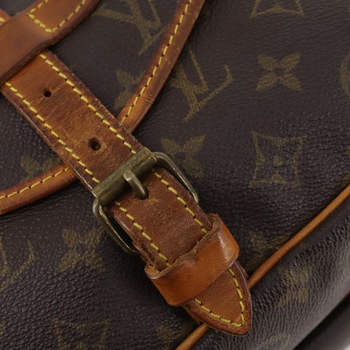 Louis Vuitton Saumur Monogram Canvas Brown Canvas Shoulder Bag Bag (Pre-Owned)