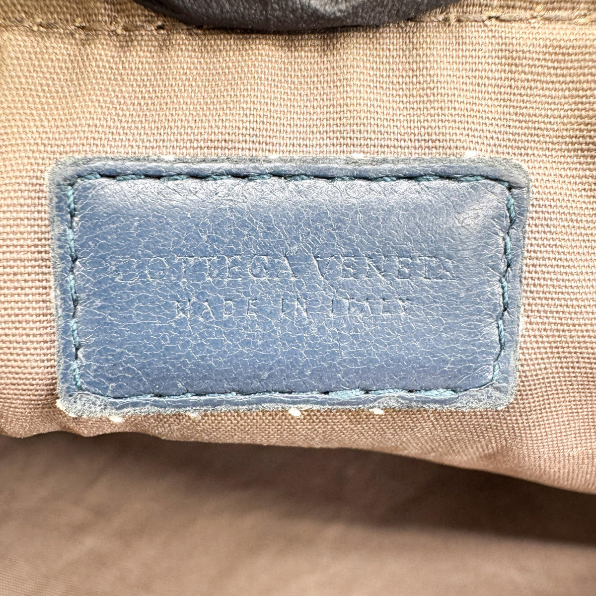 Bottega Veneta Zip Pouch Intrecciato Nappa Navy Leather Clutche & Pouche Bag (Pre-Owned)
