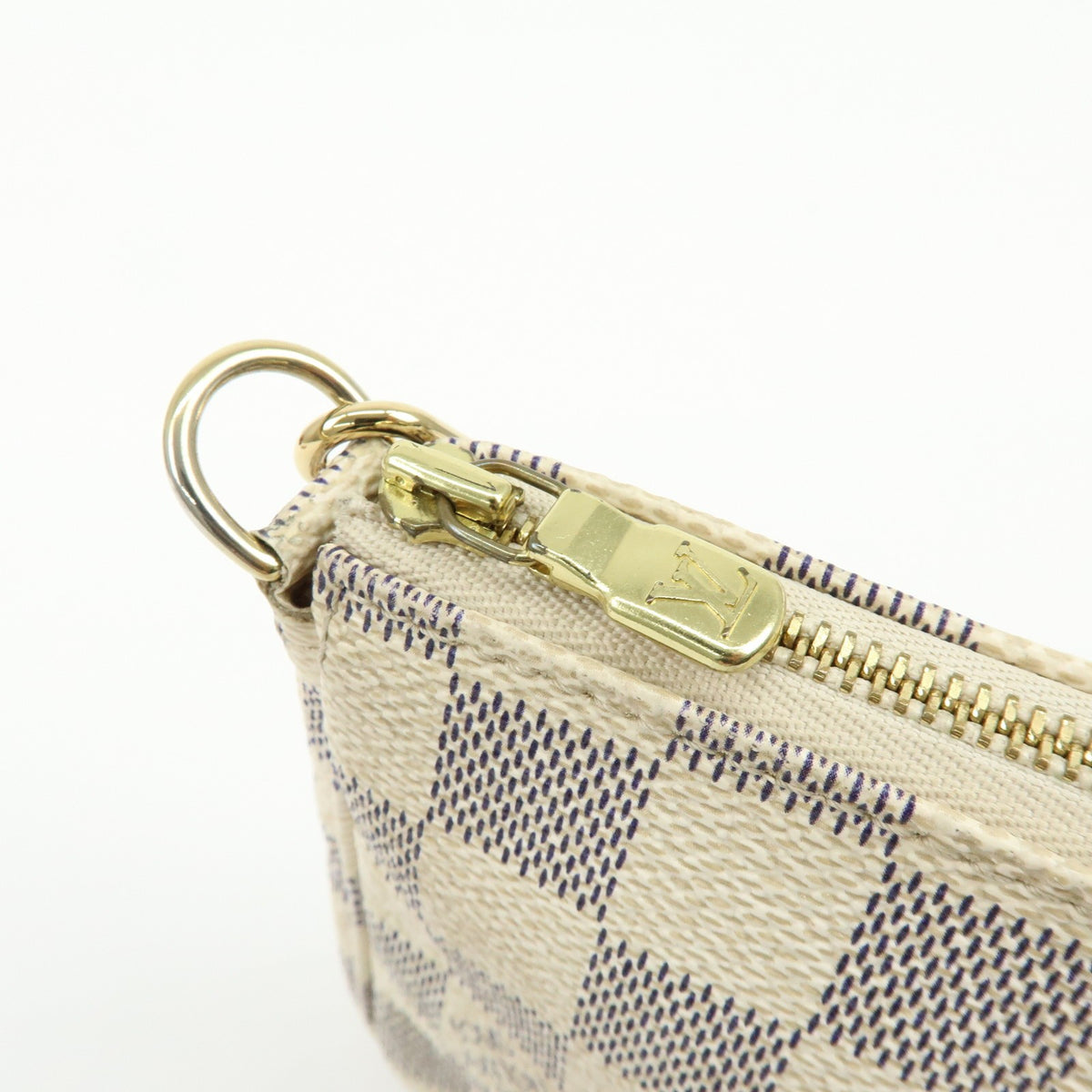 Louis Vuitton Pochette Accessoires Damier White Canvas Clutche & Pouche Bag (Pre-Owned)