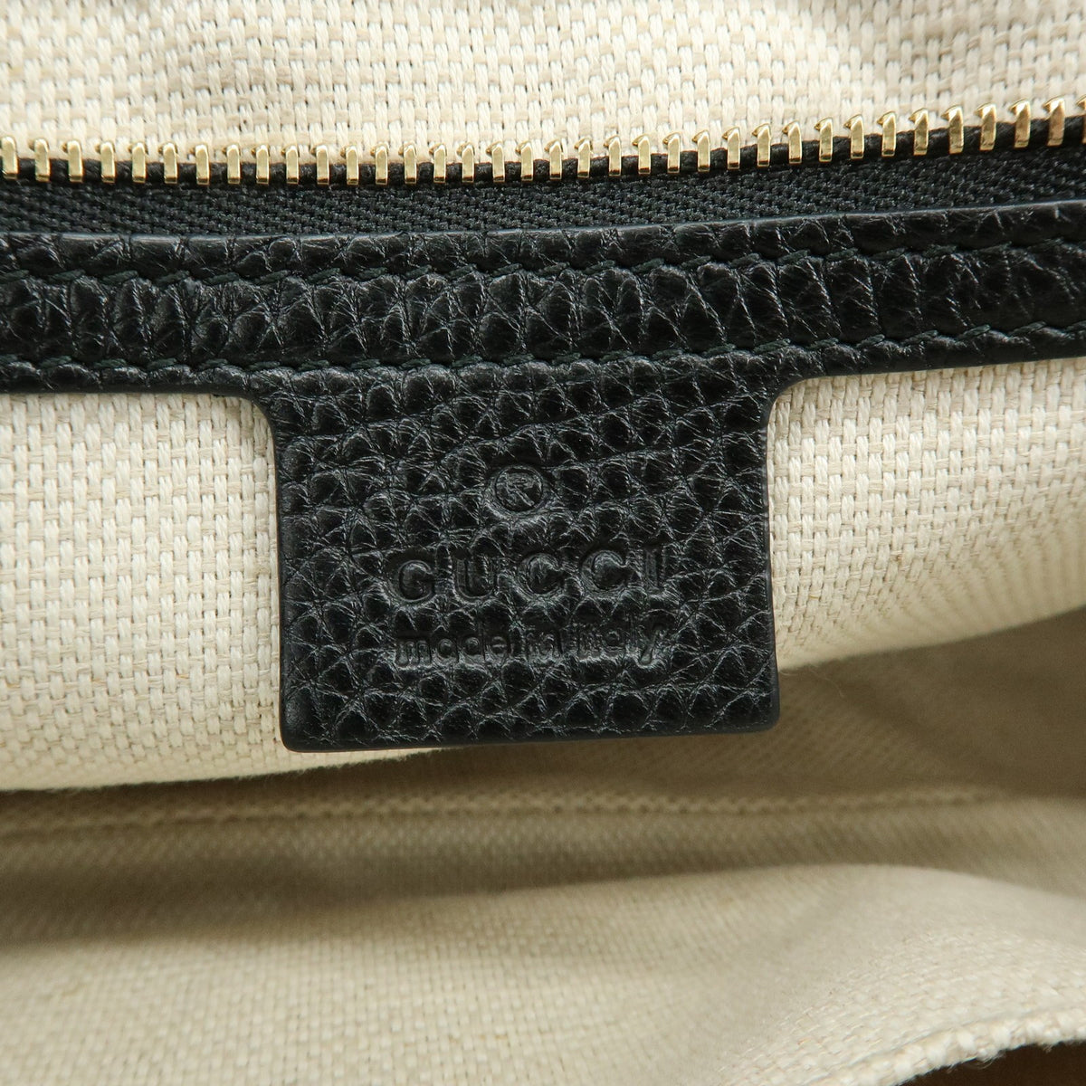 Gucci Soho Chain Leather Black Calfskin Crossbody Bag Bag (Pre-Owned)