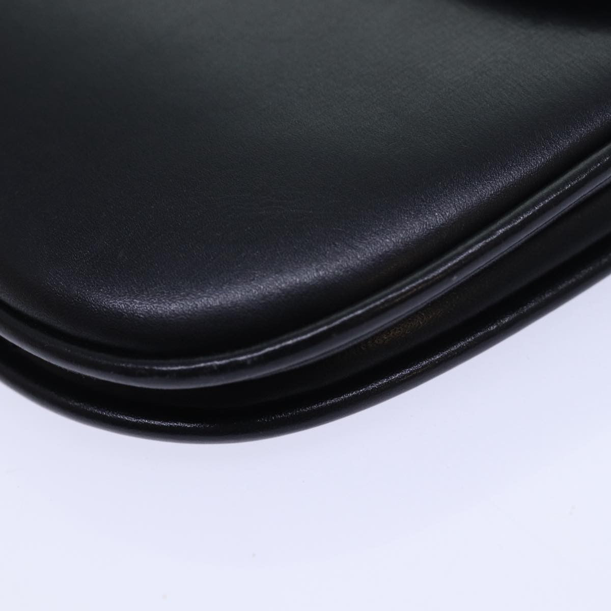 Bally Vintage Leather Black Leather Shoulder Bag Bag (Pre-Owned)