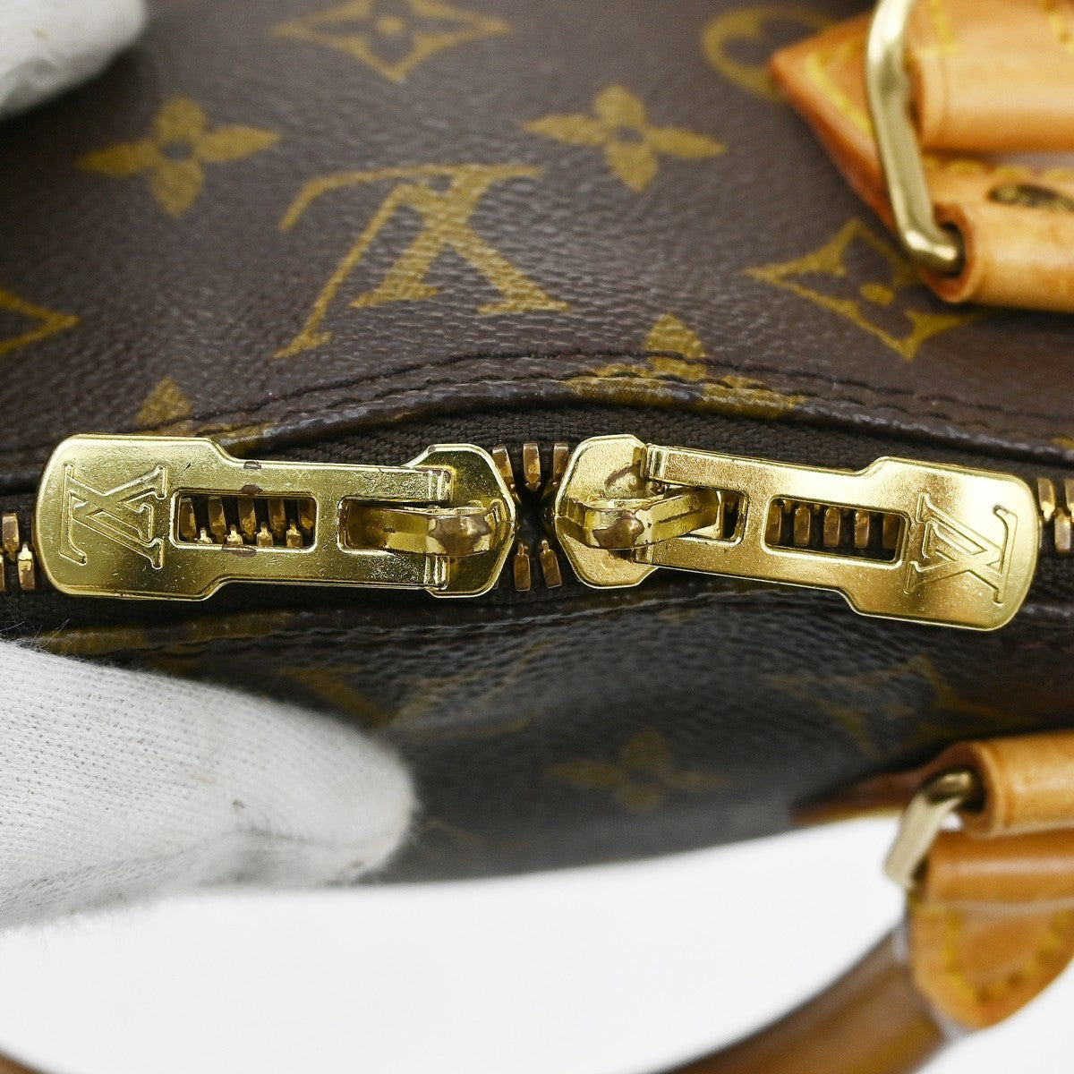 Louis Vuitton Alma Monogram Canvas Brown Canvas Handbag (Pre-Owned)