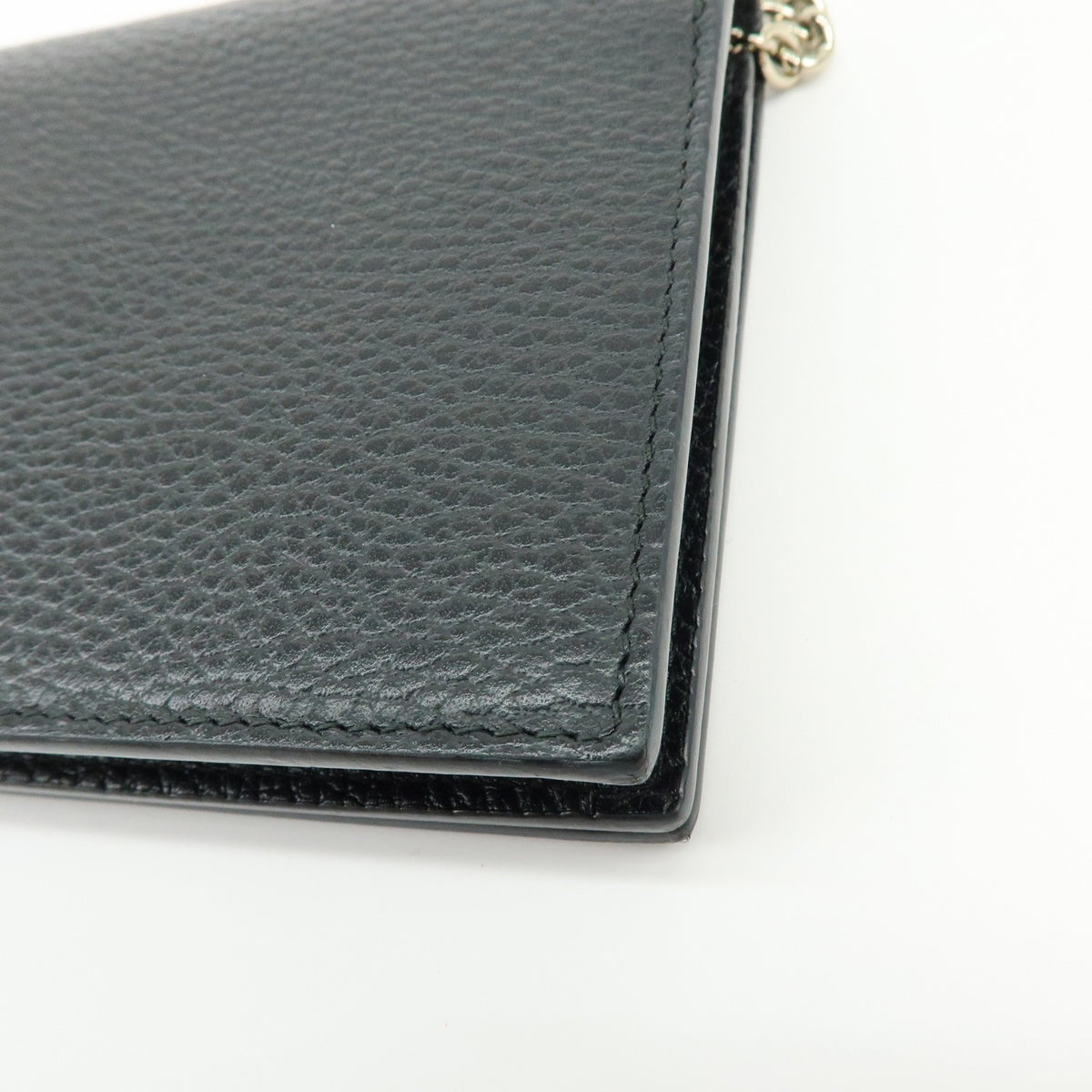 Gucci Betty Chain Wallet (Outlet) Leather Black Leather Crossbody Bag Bag (Pre-Owned)