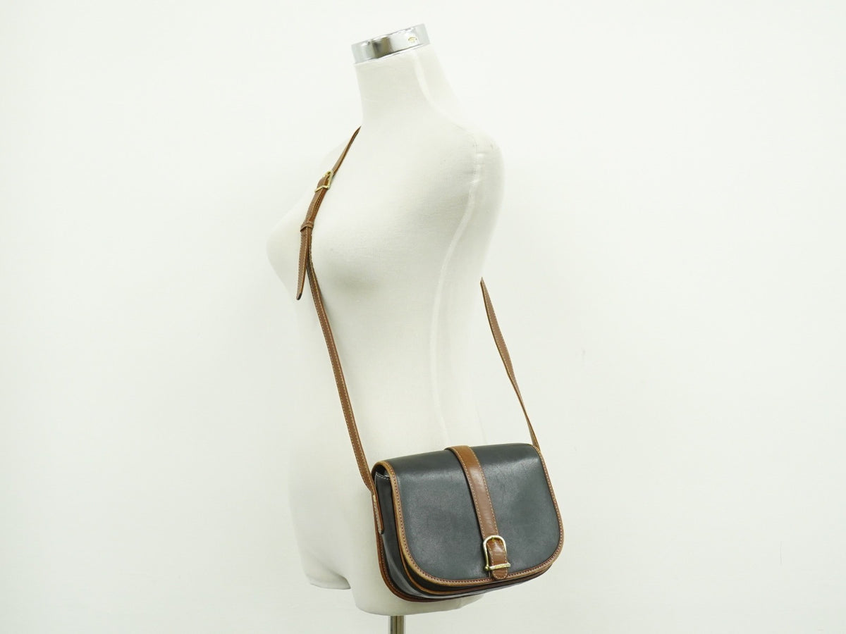 Celine Flap Shoulder Leather Black Leather Shoulder Bag Bag (Pre-Owned)