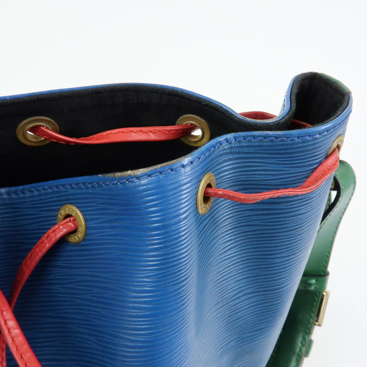 Louis Vuitton Tricolor Noe Epi Leather Blue Leather Handbag (Pre-Owned)