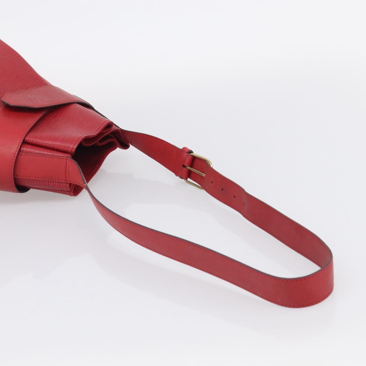 Louis Vuitton Vintage Sac D'epaule Epi Leather Red Leather Handbag (Pre-Owned)
