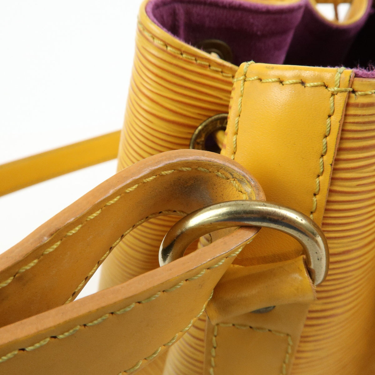 Louis Vuitton Petit Noe Epi Leather Yellow Leather Handbag (Pre-Owned)