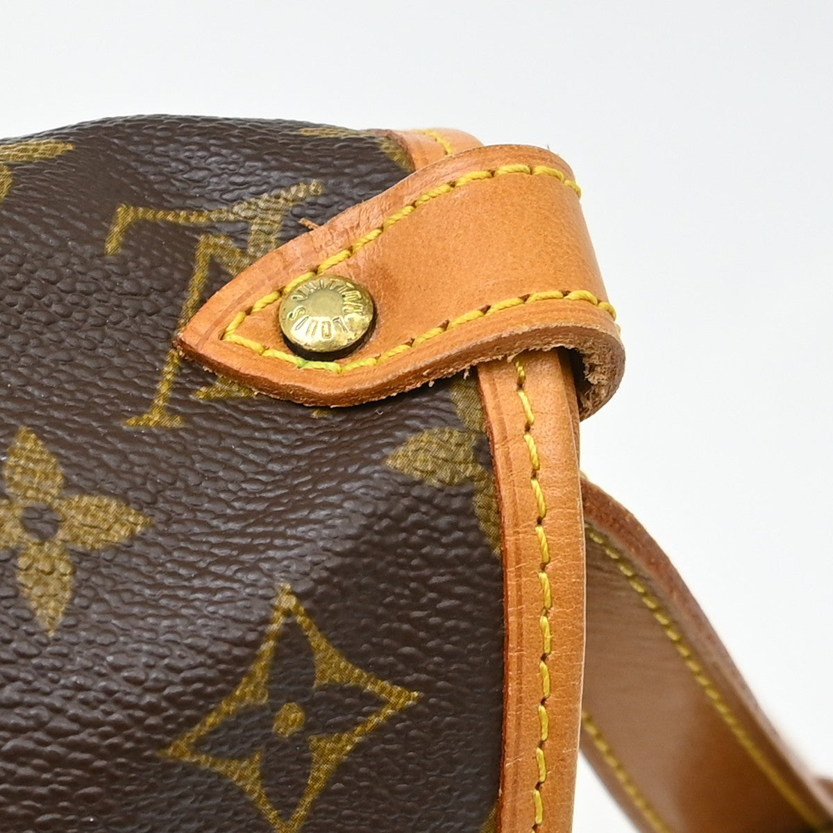 Louis Vuitton Saumur Monogram Canvas Brown Canvas Handbag (Pre-Owned)