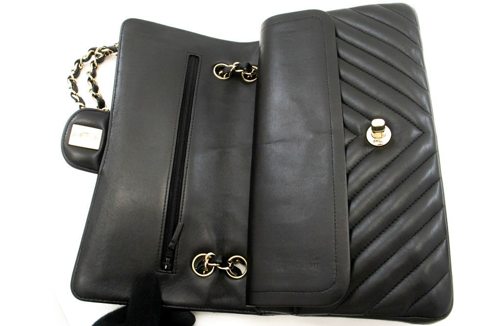 Chanel Timeless - Classic Double Flap Chevron Lambskin Black Leather Shoulder Bag Bag (Pre-Owned)