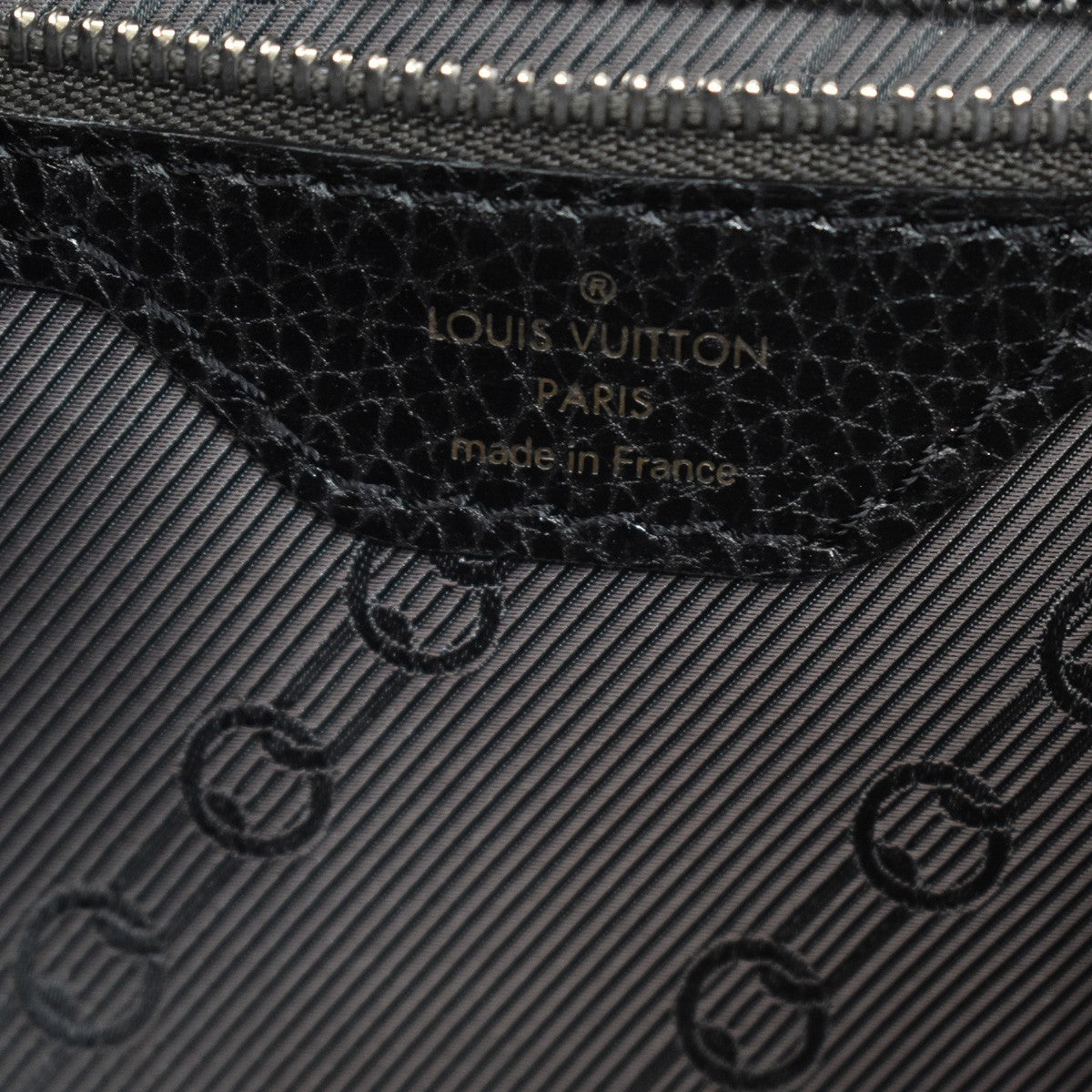 Louis Vuitton Trunks And Bags Shoe Tobago Leather Black Leather Handbag (Pre-Owned)