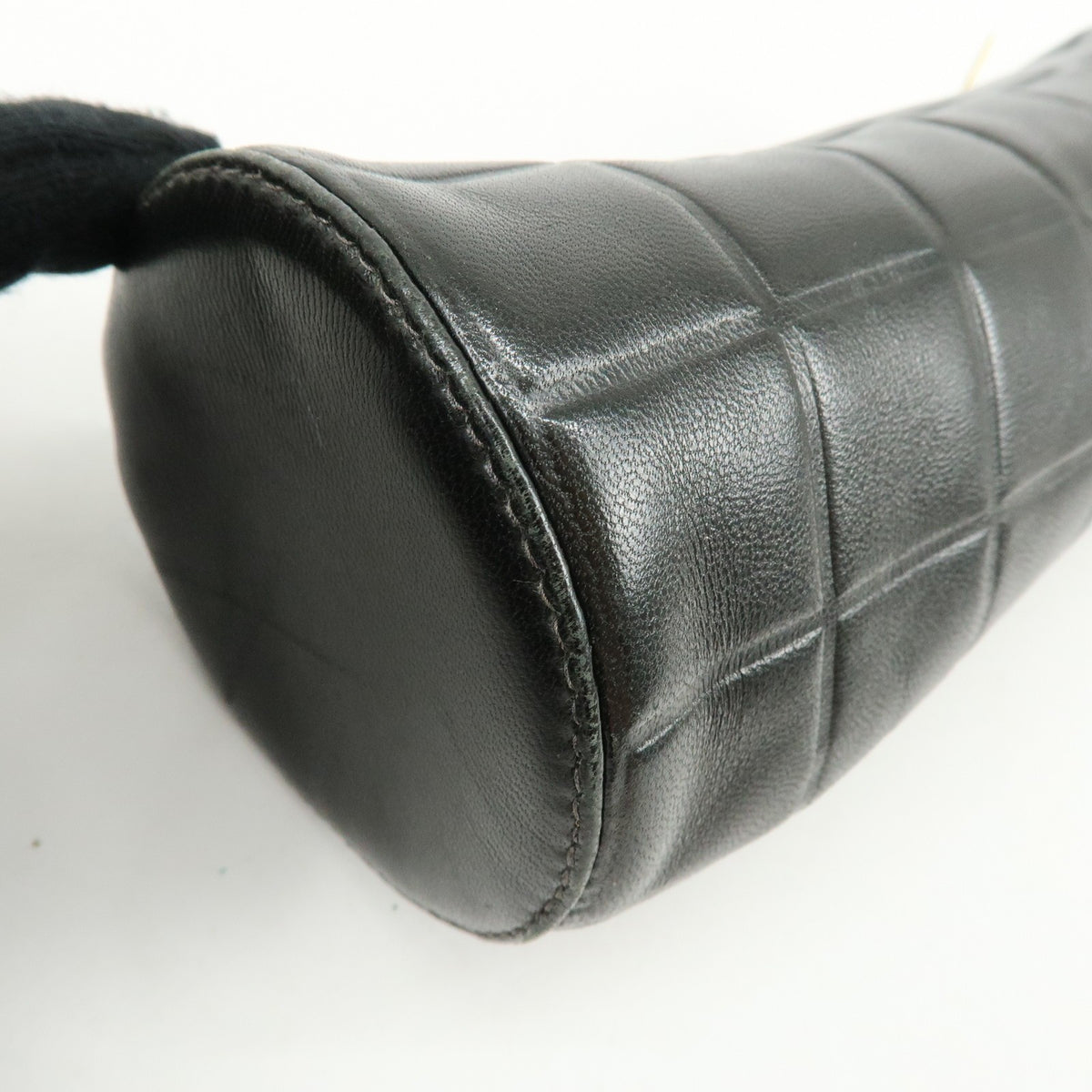 Chanel Chocolate Bar Cosmetic Quilted Lambskin Black Leather Toiletry Case Accessory (Pre-Owned)